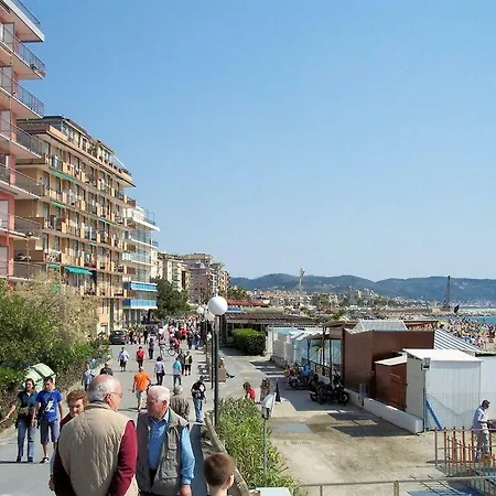 Apartment Miramare *